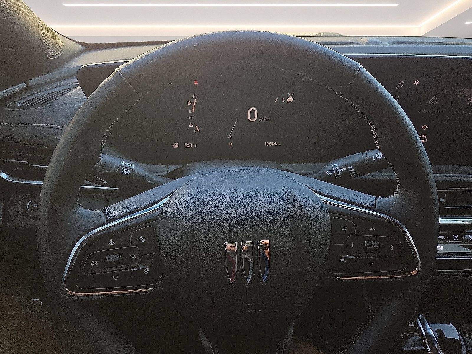 Used 2025 Buick Envista Avenir FWD image 4