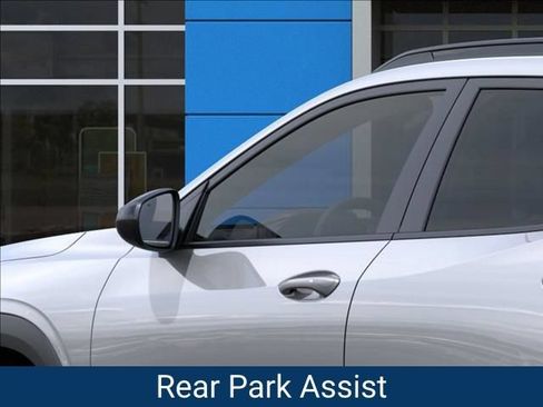 New 2026 Chevrolet Trax RS w/ Driver Confidence Package FWD image 13
