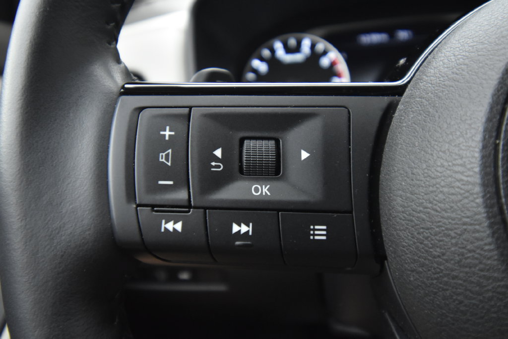 Used 2023 Nissan Rogue SV w/ SV Premium B Package AWD/4WD image 39