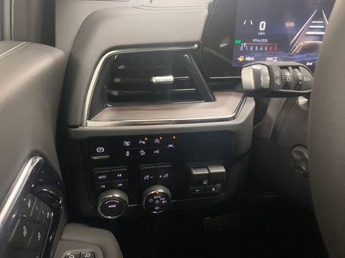 New 2026 Chevrolet Suburban Premier w/ Sun And Tow Package image 61