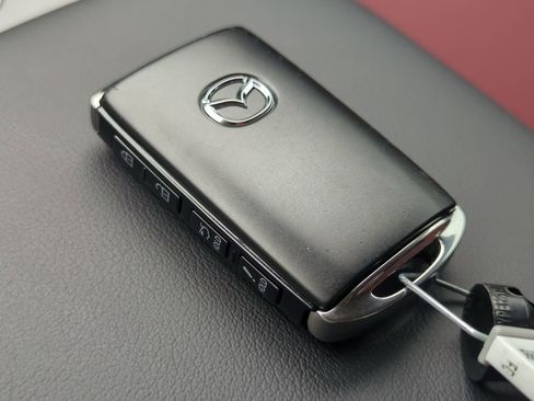 Used 2025 MAZDA MAZDA3 s image 25