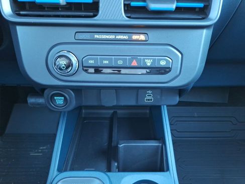 New 2026 Ford Maverick Lobo image 12