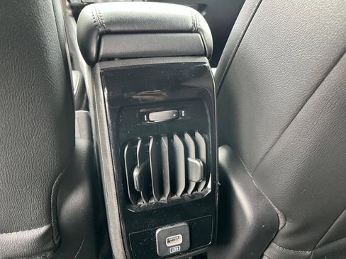 Used 2025 Jeep Compass Trailhawk AWD/4WD image 19