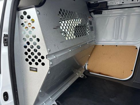 Used 2022 Ford Transit Connect XL image 21