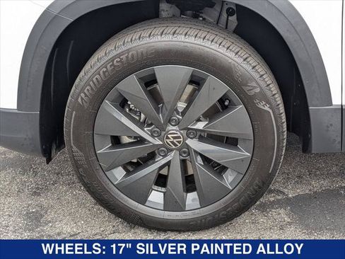 Certified 2024 Volkswagen Taos S FWD image 9
