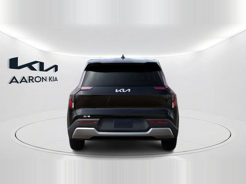 New 2026 Kia EV9 Light RWD image 5