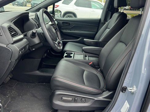 Certified 2025 Honda Odyssey Sport-L image 10