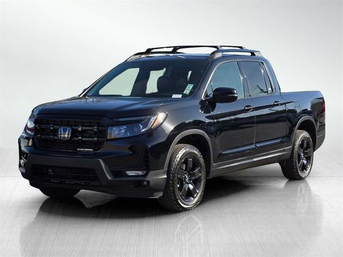 Used 2025 Honda Ridgeline Black Edition image 8