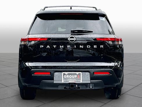 New 2026 Nissan Pathfinder SV w/ SV Premium Package FWD image 4