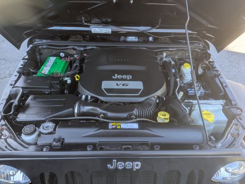 Used 2015 Jeep Wrangler Unlimited Sport w/ Quick Order Package 24S image 44