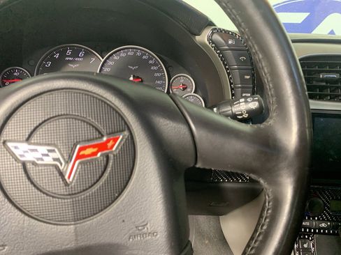 Used 2005 Chevrolet Corvette Coupe w/ Preferred Equipment Group image 19