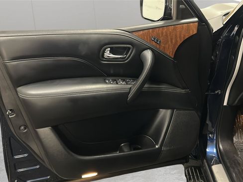 Used 2019 INFINITI QX80 Luxe w/ 22" Wheel Package RWD image 24