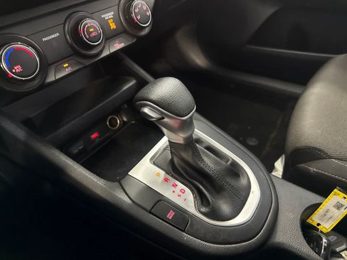 Used 2022 Kia Forte LXS w/ LXS Technology Package FWD image 26