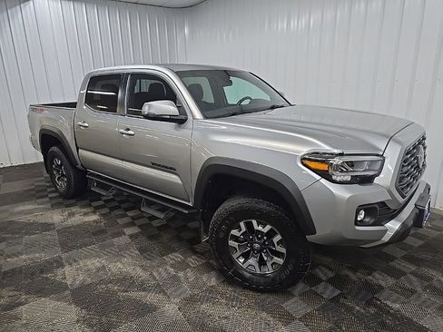 Used 2023 Toyota Tacoma TRD Off-Road w/ Black Out Package (TMS) image 7