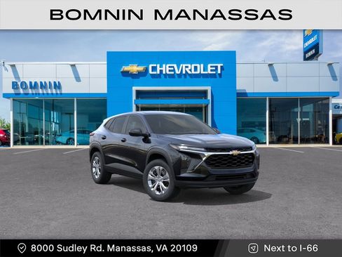 New 2026 Chevrolet Trax LS FWD image 2