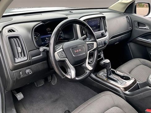 Used 2020 GMC Canyon SLE w/ Elevation Edition image 17