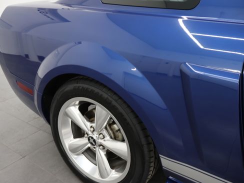 Used 2008 Ford Mustang GT RWD image 26
