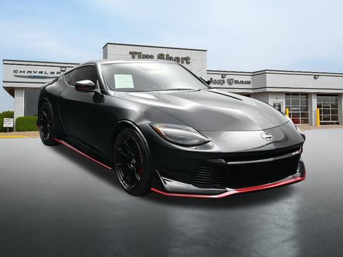 Used 2024 Nissan Z NISMO w/ Floor Mat Package RWD image 7