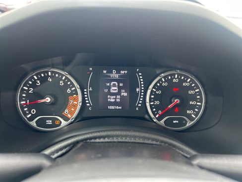 Used 2019 Jeep Renegade Latitude image 21