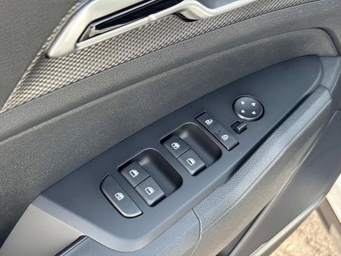 New 2025 Kia Sportage LX image 20