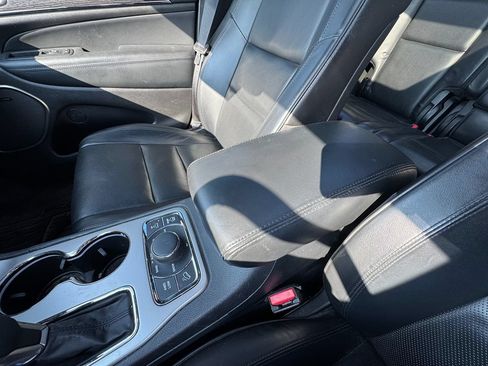 Used 2018 Jeep Grand Cherokee High Altitude AWD/4WD image 26
