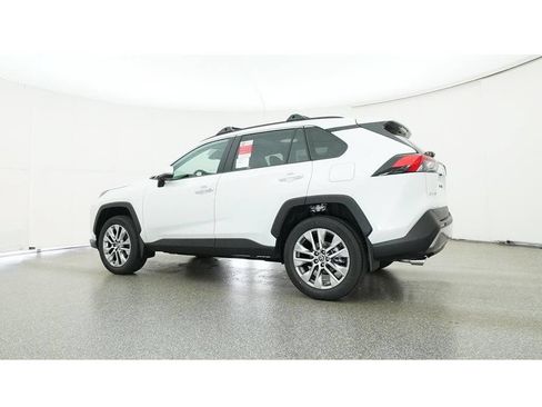 Used 2025 Toyota RAV4 Limited w/ Advanced Technology Package FWD image 26