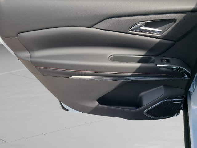 New 2027 Chevrolet Traverse RS FWD image 16