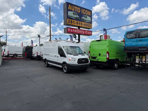 Used 2015 Ford Transit 150 148 Medium Roof RWD image 26