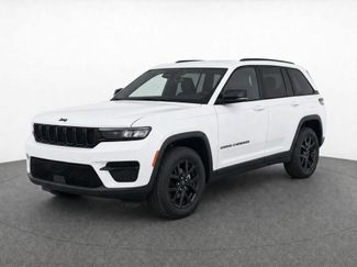Used 2024 Jeep Grand Cherokee Altitude RWD video 1