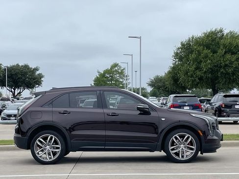 Used 2021 Cadillac XT4 Sport w/ Cold Weather Package FWD image 3