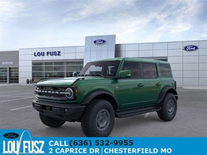 New 2025 Ford Bronco Outer Banks w/ Sasquatch Package