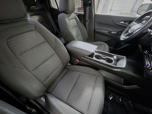 Used 2025 Chevrolet Equinox LT image 31