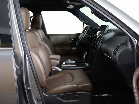 Used 2024 Nissan Armada Platinum image 32