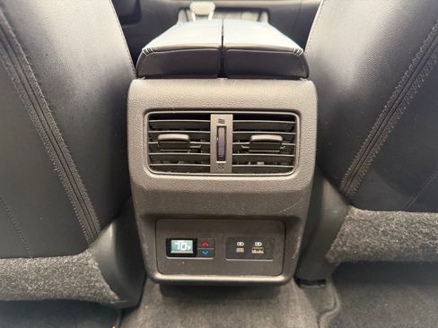 Used 2023 Nissan Rogue SL w/ SL Premium Package image 27