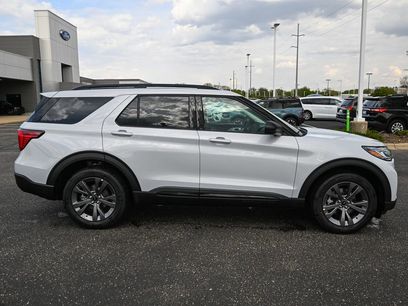 New 2026 Ford Explorer Active w/ Active Comfort Package