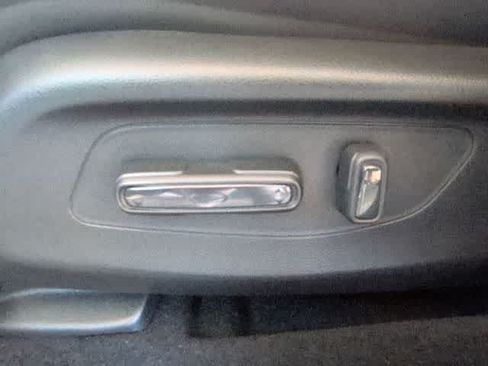 Certified 2025 Acura ADX FWD image 18