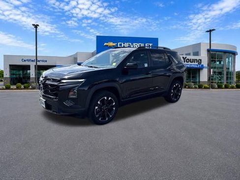 Used 2025 Chevrolet Equinox RS AWD/4WD image 3