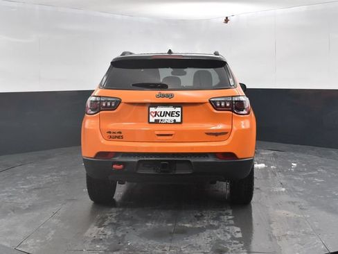 New 2026 Jeep Compass Trailhawk w/ Trailer Tow Group AWD/4WD image 8