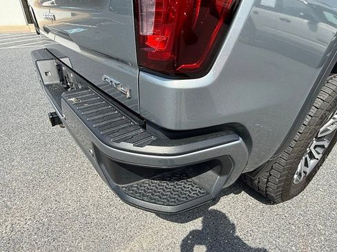 Used 2023 GMC Sierra 1500 AT4 w/ AT4 Premium Package AWD/4WD image 16