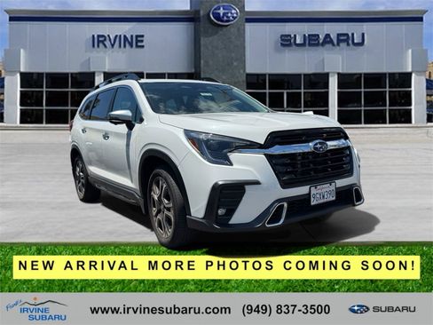 Used 2023 Subaru Ascent Touring AWD/4WD image 1