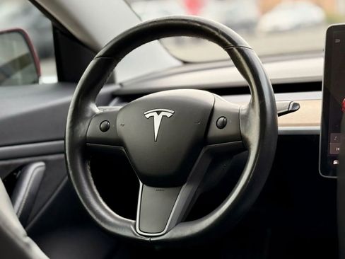 Used 2018 Tesla Model 3 Performance image 13