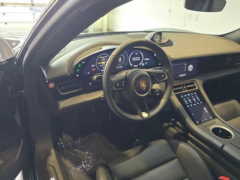 Used 2020 Porsche Taycan Turbo S AWD/4WD image 4