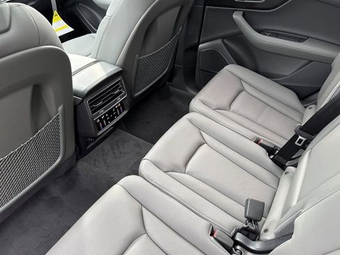 New 2026 Audi Q7 3.0T Premium Plus image 9