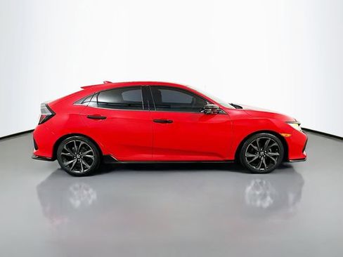 Used 2018 Honda Civic Sport Touring image 4