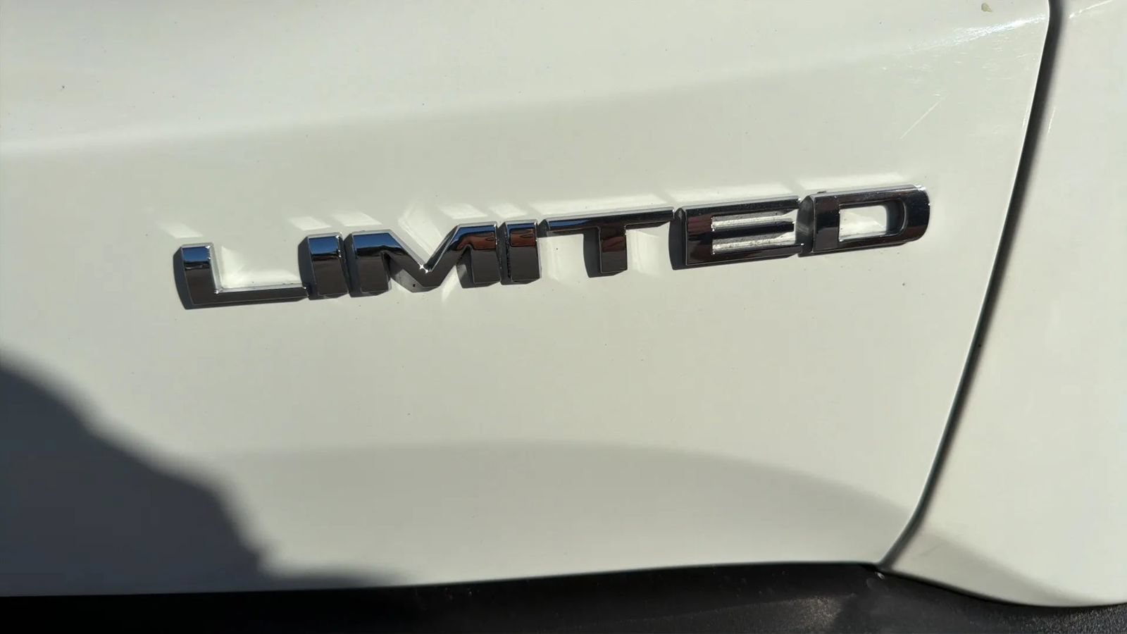 Used 2017 Jeep Renegade Limited FWD image 9