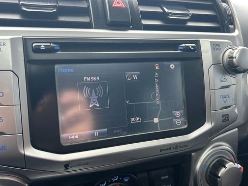 Used 2018 Toyota 4Runner SR5 Premium AWD/4WD image 28