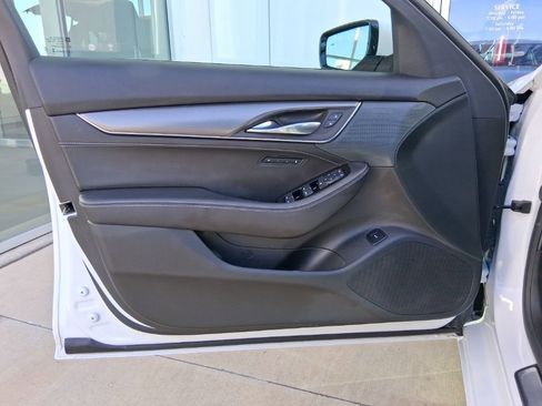 Used 2025 Cadillac CT5 Premium Luxury RWD image 17