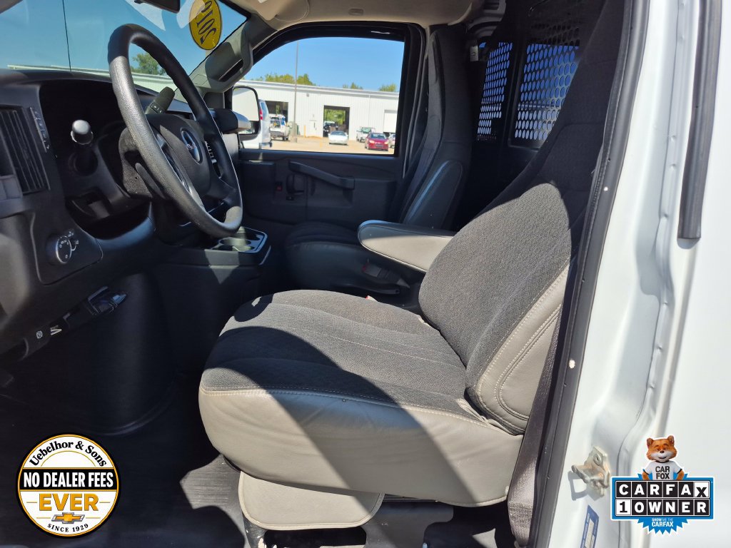 Used 2019 GMC Savana 2500 w/ Driver Convenience Package RWD image 9