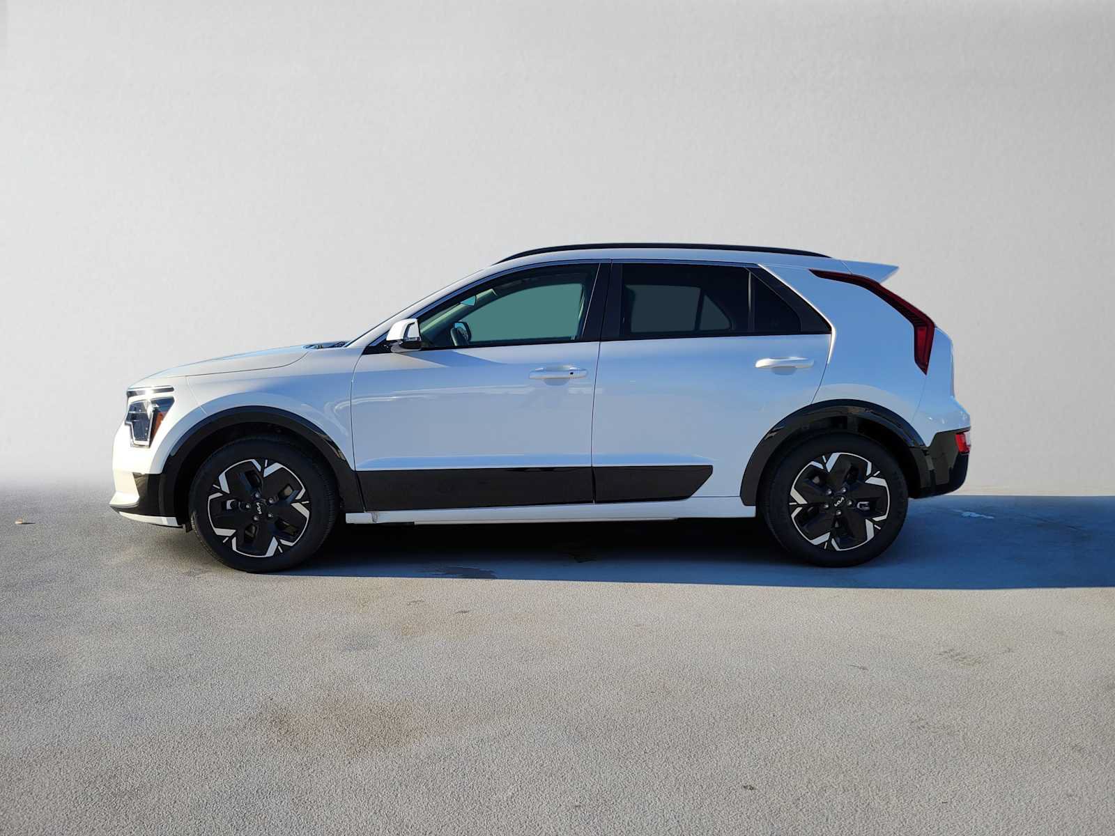 Used 2026 Kia Niro Wind FWD image 6