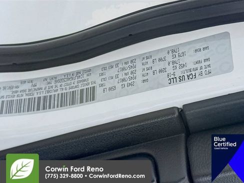 Used 2019 Jeep Grand Cherokee Laredo AWD/4WD image 32